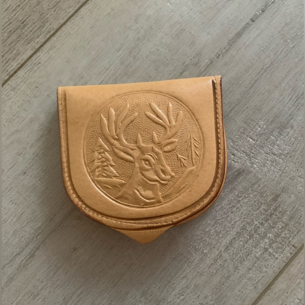 Vintage tan genuine leather coin wallet purse